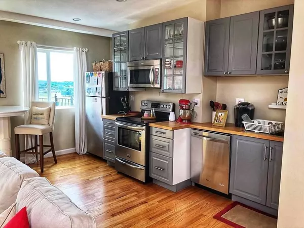 52 Thomas Park, Boston, MA 02127