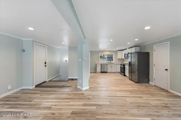 8341 Blackberry ST, Anchorage, AK 99502