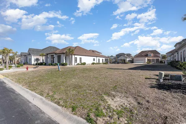 825 Bluffview Dr., Myrtle Beach, SC 29579