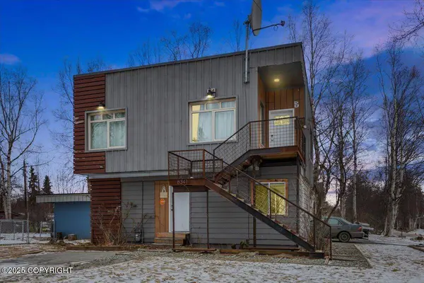 8341 Blackberry ST, Anchorage, AK 99502