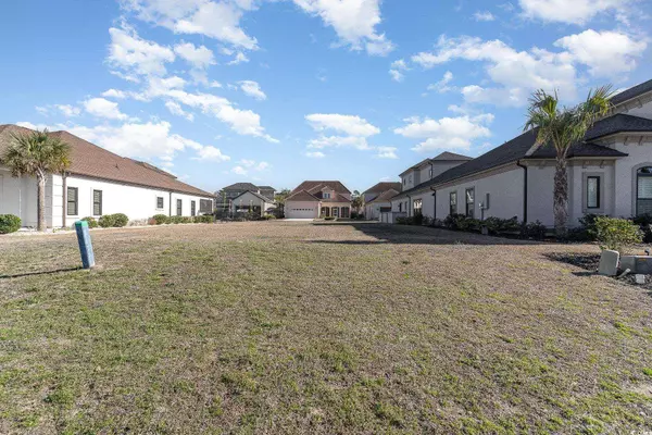 825 Bluffview Dr., Myrtle Beach, SC 29579