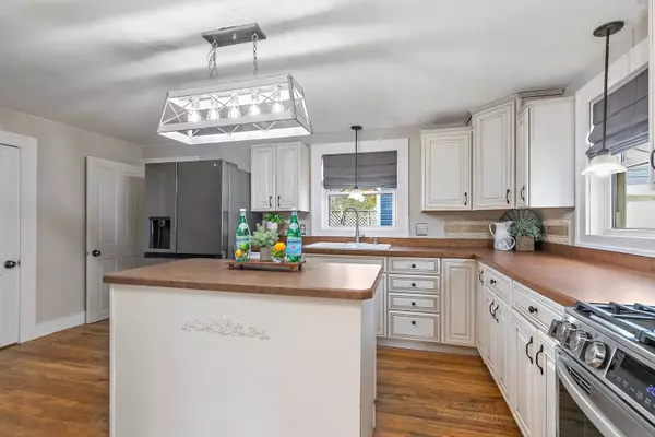 217 Elm ST, Batavia, IL 60510