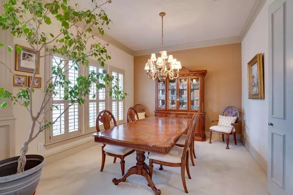 3304 Oak Hollow Drive, Plano, TX 75093