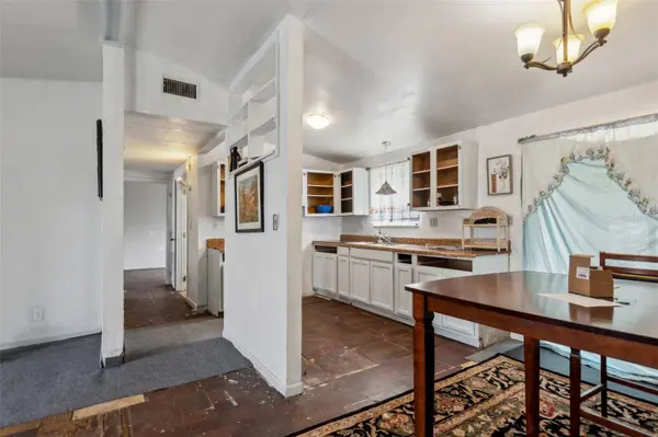 2486 DAYTONA PARK RD, Deland, FL 32724