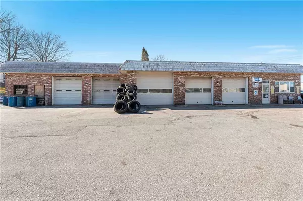 1791 Elmwood AVE, Warwick, RI 02888