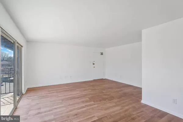 4100 DANIELS AVE #304, Annandale, VA 22003