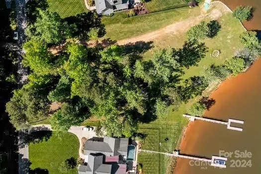 148 Twin Sisters LN, Mooresville, NC 28117