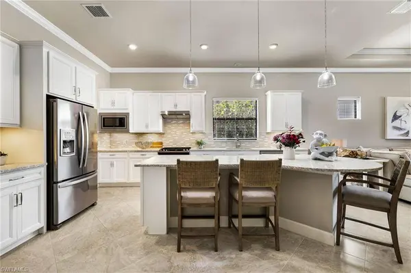 7556 Winding Cypress DR, Naples, FL 34114