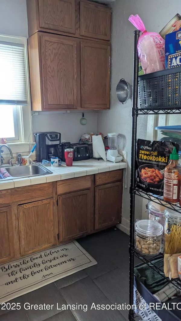 1410 W Ionia Street, Lansing, MI 48915, Lansing, MI 48915