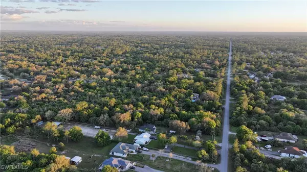 380 16th ST NE, Naples, FL 34120