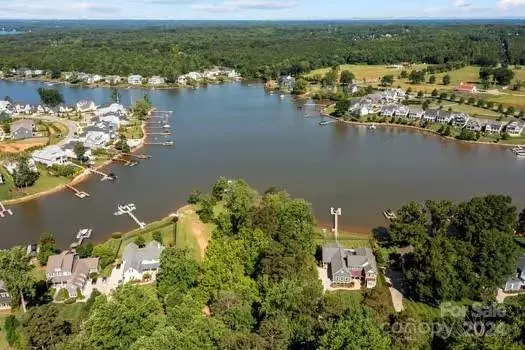 148 Twin Sisters LN, Mooresville, NC 28117