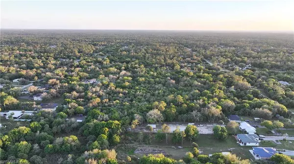 380 16th ST NE, Naples, FL 34120