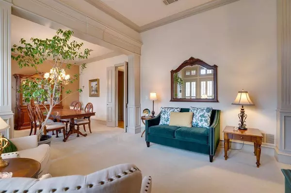 3304 Oak Hollow Drive, Plano, TX 75093