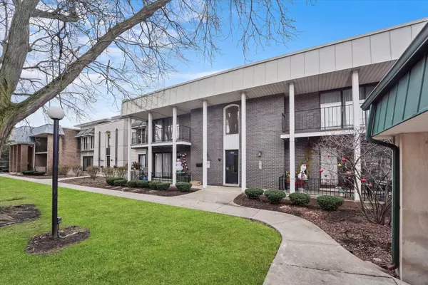 4125 W 98TH ST #B, Oak Lawn, IL 60453