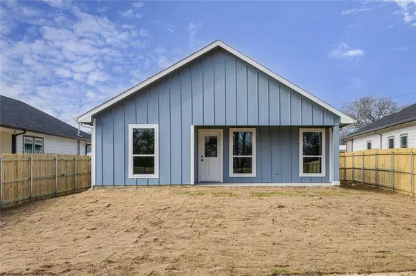 109 S Fir Street, Celeste, TX 75423