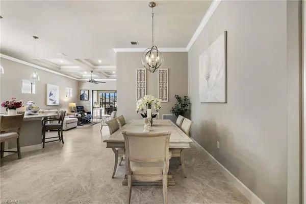 7556 Winding Cypress DR, Naples, FL 34114