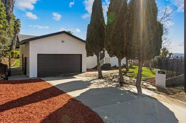 1111 Grand AVE, Spring Valley, CA 91977