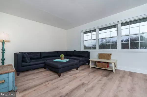 533 COVENTRY LN, West Chester, PA 19382