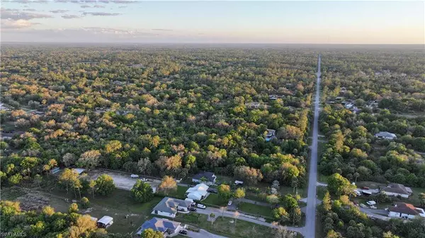 380 16th ST NE, Naples, FL 34120