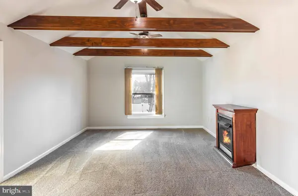 113 PARK DR, Bellmawr, NJ 08031