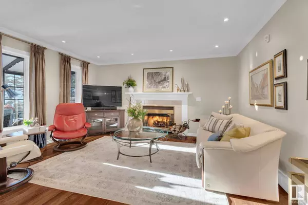 17 INVERNESS CR, St. Albert, AB T8N 5J4