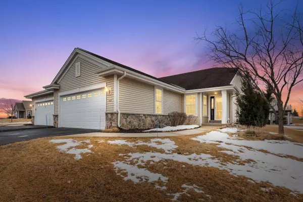 603 Sandur Pl Unit 53095, West Bend, WI 53095