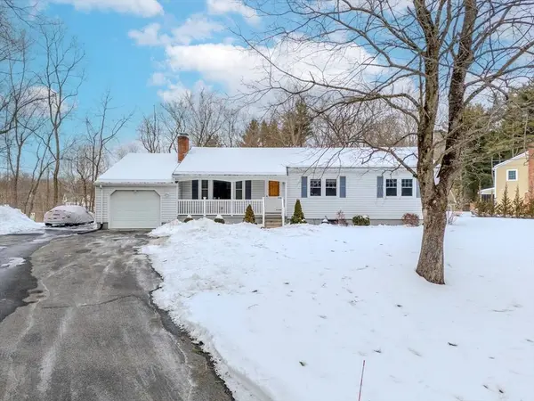 15 Winslow Rd, Chelmsford, MA 01824