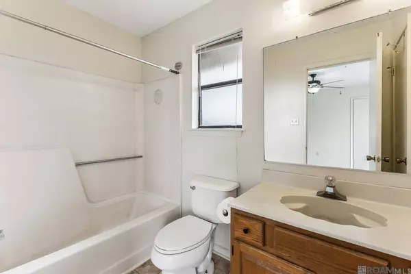 1815 S Brightside View Dr ##E, Baton Rouge, LA 70820