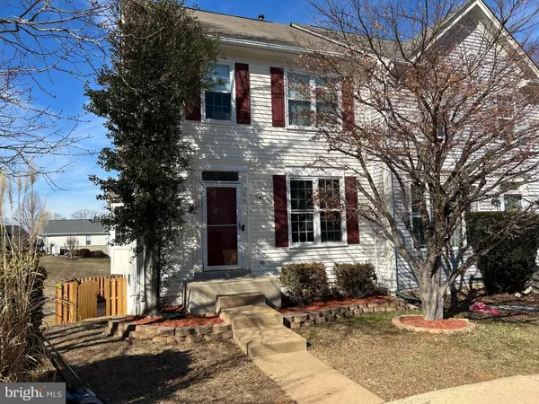 9436 BLACK HAWK CT, Manassas Park, VA 20111