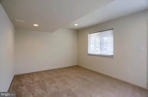 132 CARLEIGH LN, Harrisburg, PA 17112