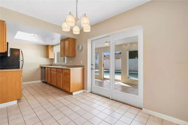 826 W GAUCHO CIR, Deltona, FL 32725