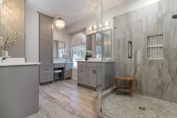 10118 Broadmoor Lane, Rowlett, TX 75089