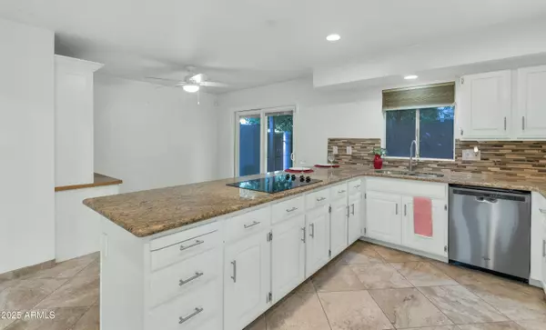 7238 E SOLANO Drive, Scottsdale, AZ 85250