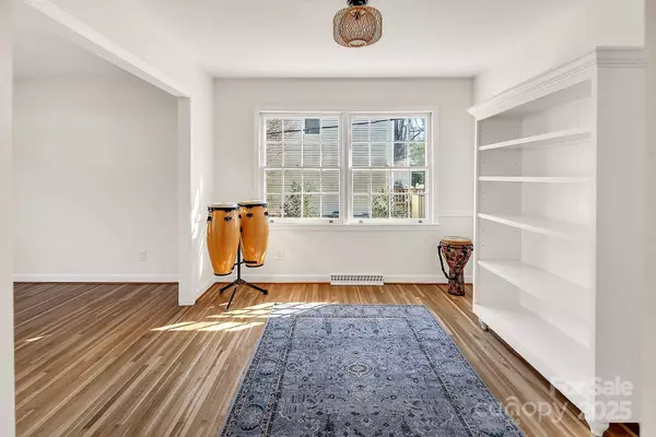 3828 Chandworth RD, Charlotte, NC 28210