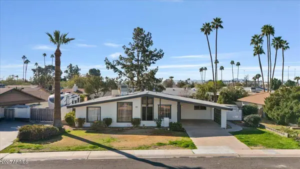 4415 W LAURIE Lane, Glendale, AZ 85302