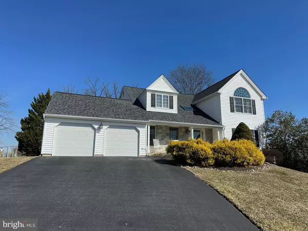 102 FARMHOUSE DR, Exton, PA 19341