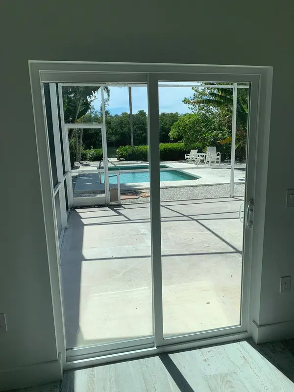 5880 Midnight Pass Rd, Sarasota, FL 34242-2102