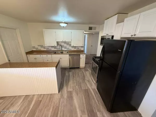 3613 W EL CAMINITO Drive, Phoenix, AZ 85051