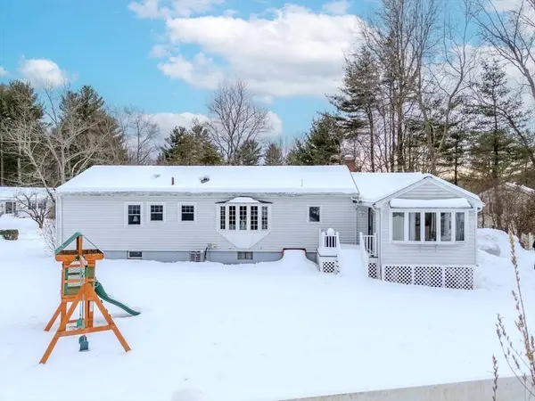 15 Winslow Rd, Chelmsford, MA 01824