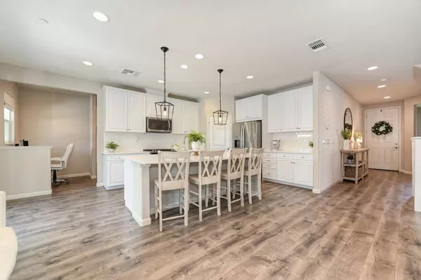 2588 Mead WAY, Roseville, CA 95747