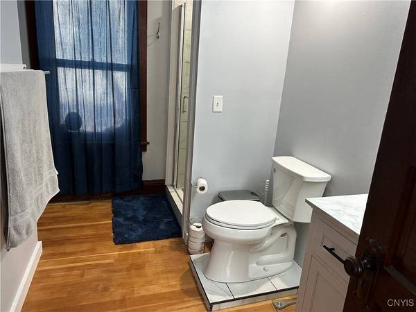 9 Glod AVE, New York Mills, NY 13417