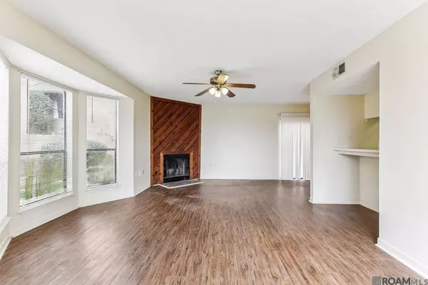 1815 S Brightside View Dr ##E, Baton Rouge, LA 70820