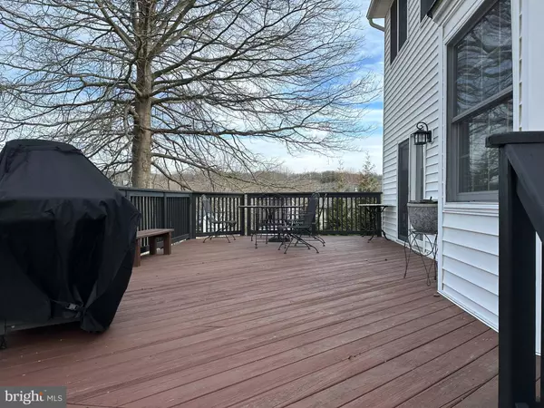 102 FARMHOUSE DR, Exton, PA 19341