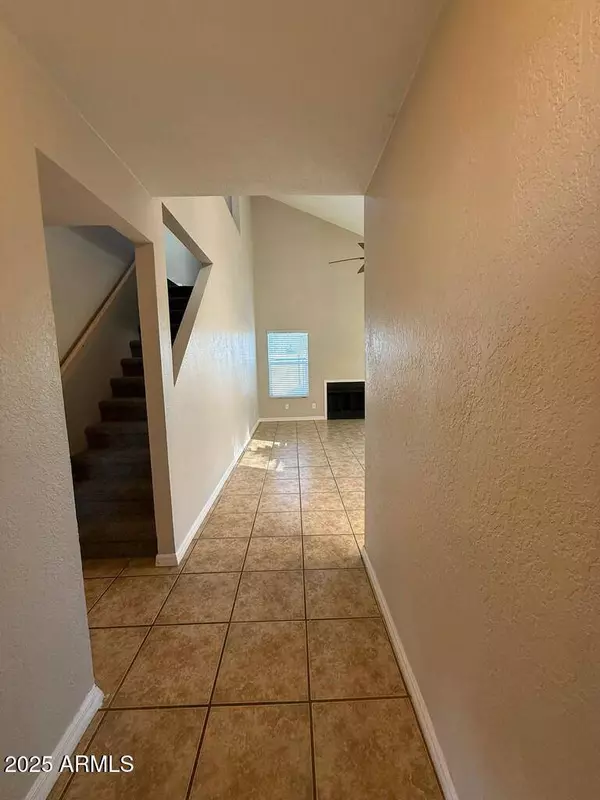 8154 W GREER Avenue, Peoria, AZ 85345