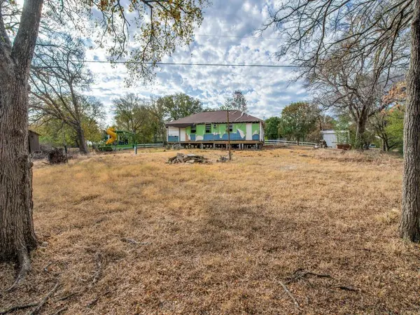 225 Lake Drive, Hickory Creek, TX 75065