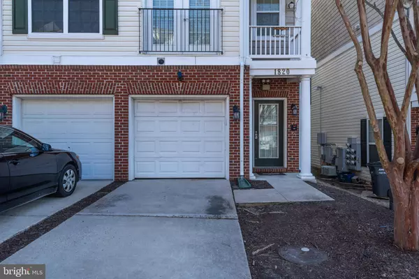 1820 CEDAR COVE WAY #201, Woodbridge, VA 22191