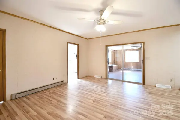 4456 Carriage Drive CIR, Charlotte, NC 28205