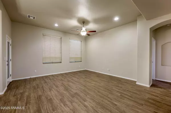 4565 Vermejo DR, Las Cruces, NM 88012