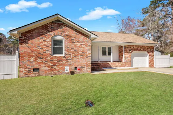 103 Sycamore Dr, Summerville, SC 29485