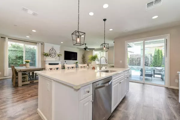 2588 Mead WAY, Roseville, CA 95747